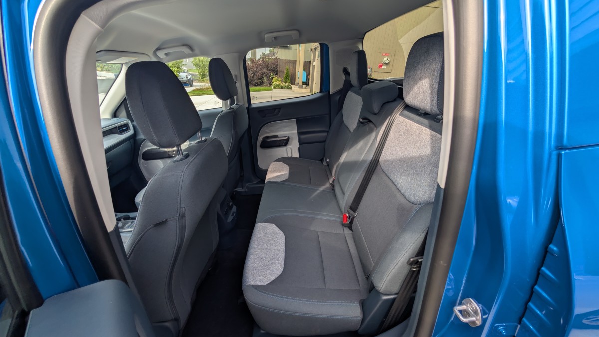 Geräumiger Innenraum des Ford Maverick XLT
