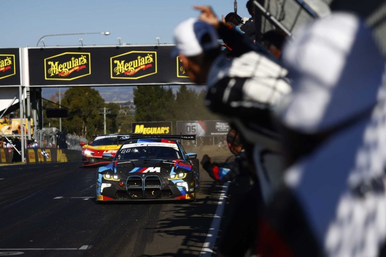 BMW M4 GT3 EVO: Rückkehr auf die Strecke von Bathurst zur Titelverteidigung