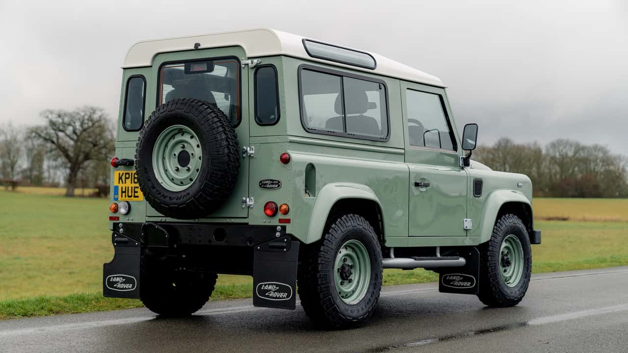 Der letzte Land Rover Defender Heritage: ein Erbe, das kurz davor steht, den Besitzer zu wechseln.