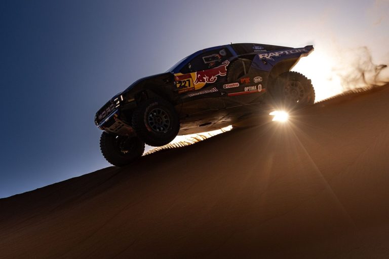 Dakar 2026: Roma zieht den Griff um Al-Attiyah enger, Loeb mischt sich auf…