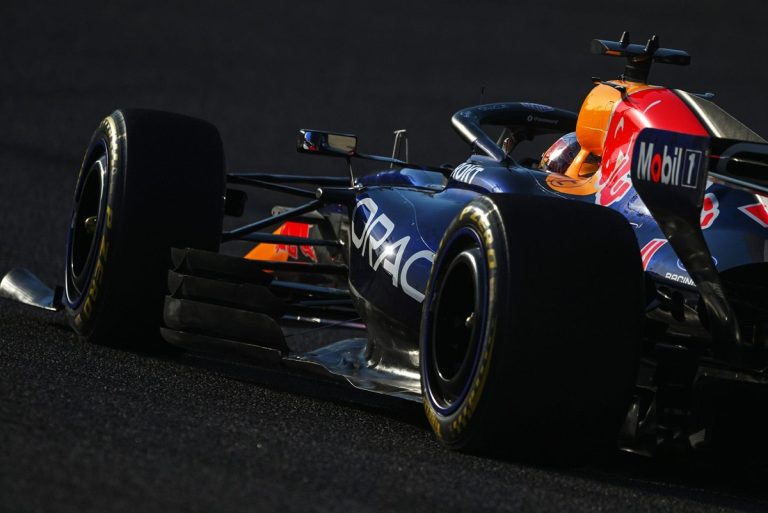 Verstappen kritisiert F1-Regeln 2026, während Vandoorne für Koexistenz von…