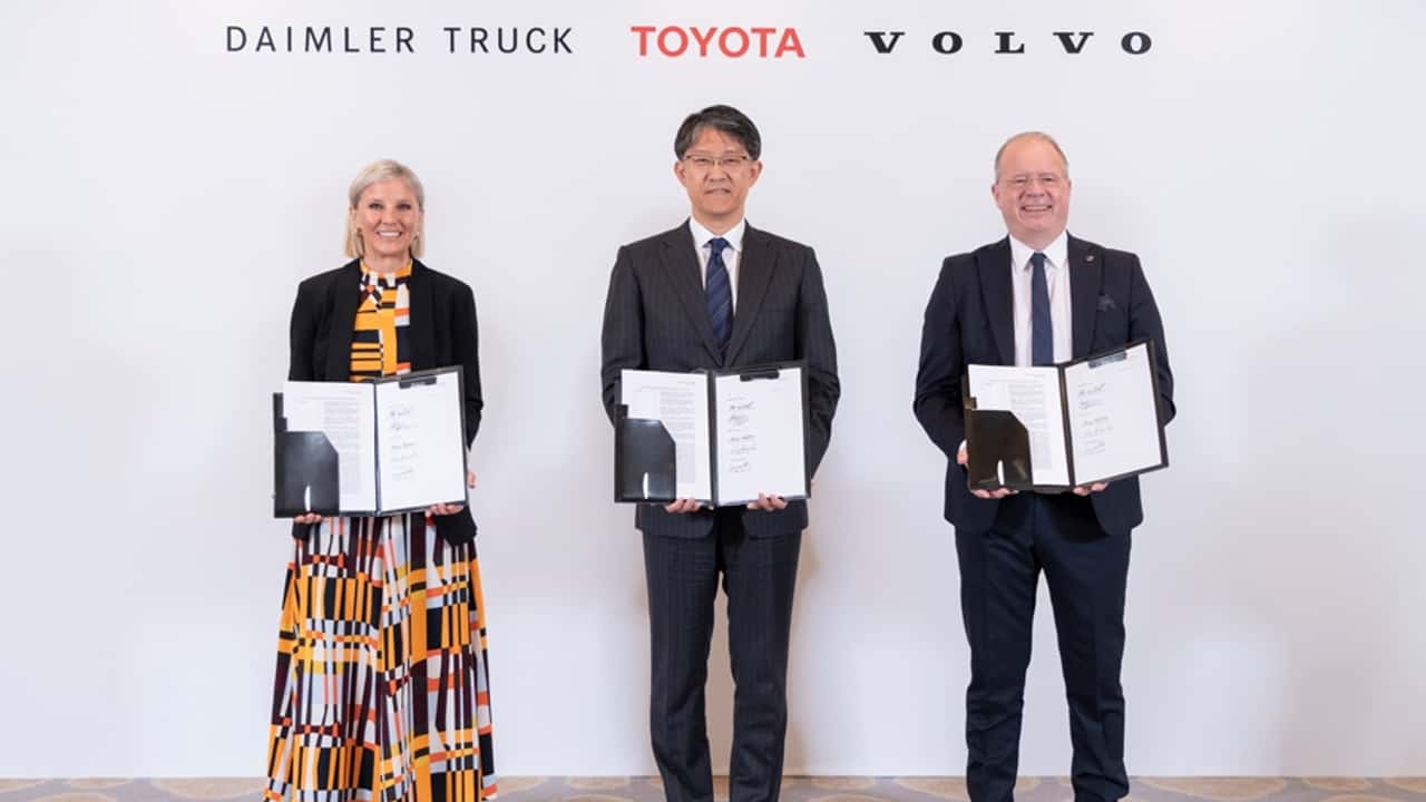 Toyota setzt auf Wasserstoff mit Daimler und Volvo