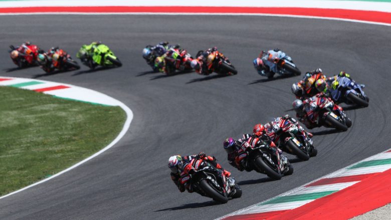 MotoGP: Bezzecchi triumphiert auf heimischem Boden, Aprilia untermauert…