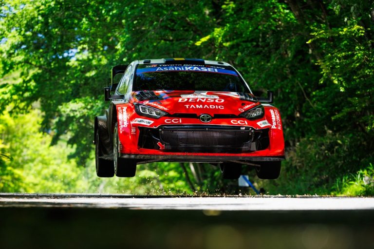 Japan-Rallye: Solberg setzt Evans unter Druck, Ogier hält dagegen
