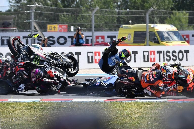 MotoGP: Martín-Crash beim Start – Meisterschaft neu gemischt